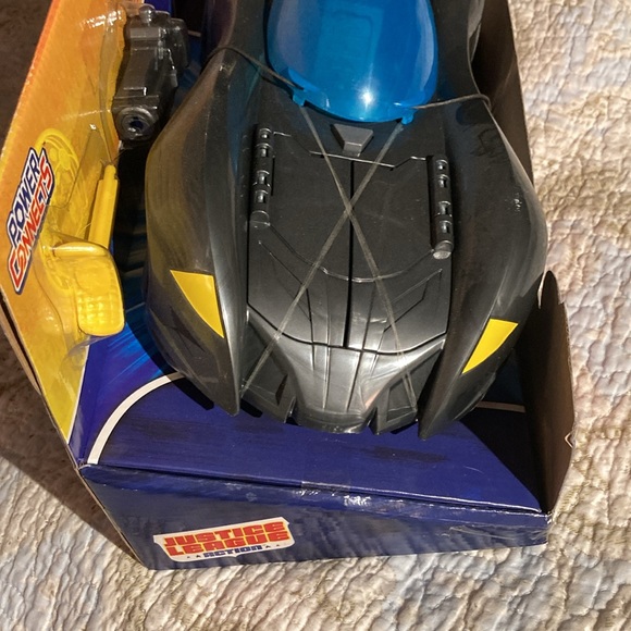 Attack & Trap Batmobile by Power Connects Justice League Action - Picture 5 of 5